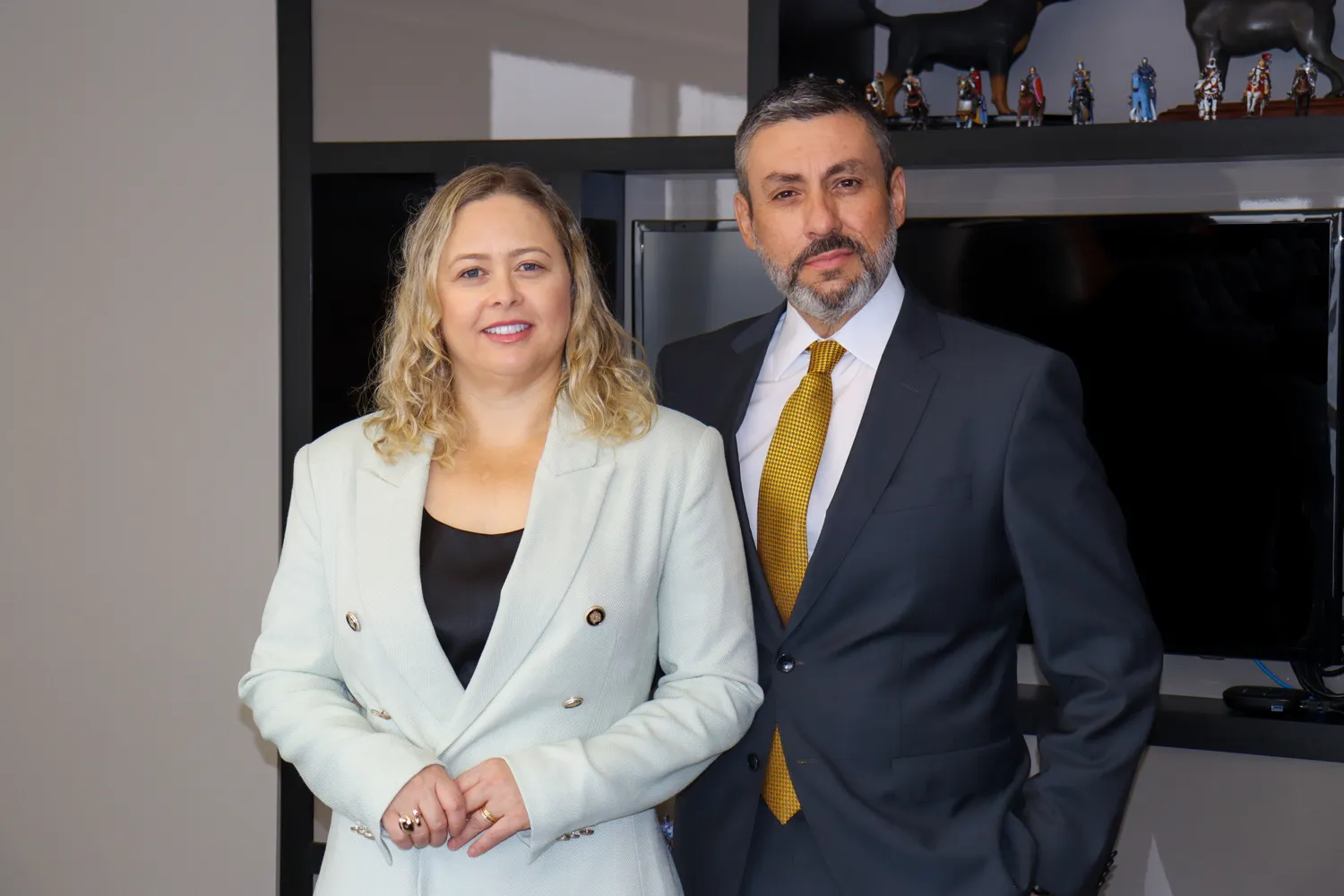 Walter Coutinho e equipe no escritório
